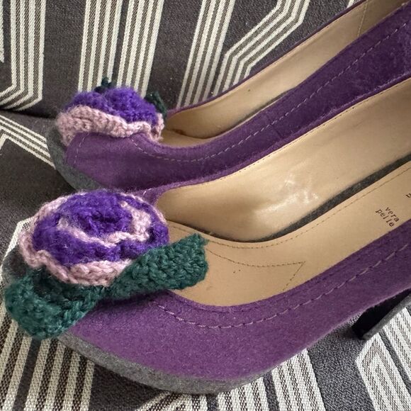 Primadonna Vera Pelle Purple Felt Wool Crochet Floral Peep Toe Pumps Size 10 - Picture 10 of 16